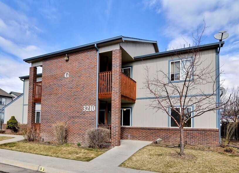 Building Photo - 3210 W County Rd 52 E