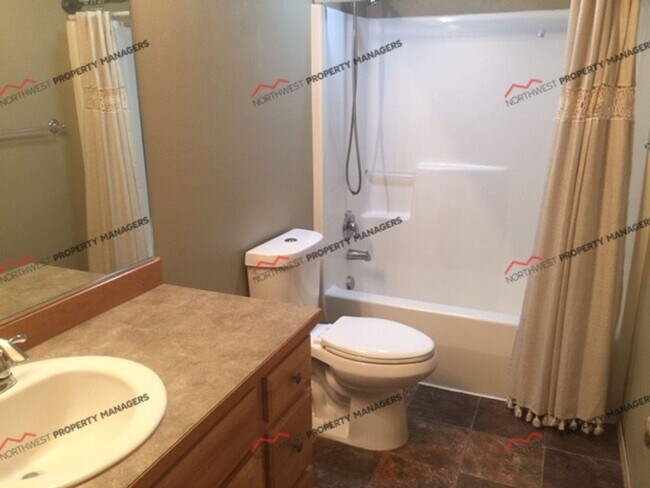 Building Photo - STATUS: PENDING APPLICATION-| R104 | $2195.00