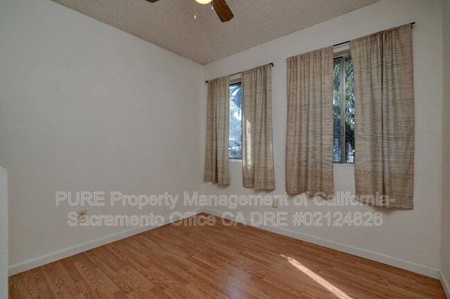 Building Photo - 1921 28th St