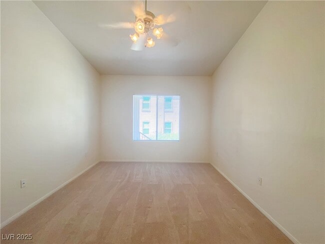 Building Photo - 3481 Desert Cliff St