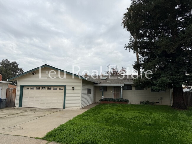 Primary Photo - 108 Montrose Ct