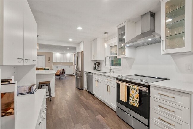 Building Photo - 62 Gregory Rd