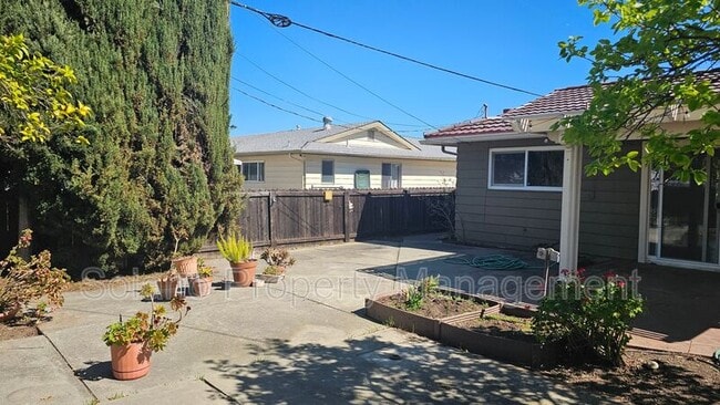 Building Photo - 154 McKinley Cir