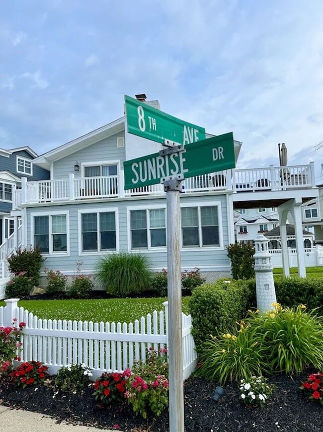 Building Photo - Avalon Bayside Condo - Sleeps 8 - Winter R...