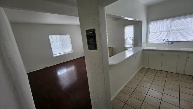 Building Photo - 228 S Tower Dr