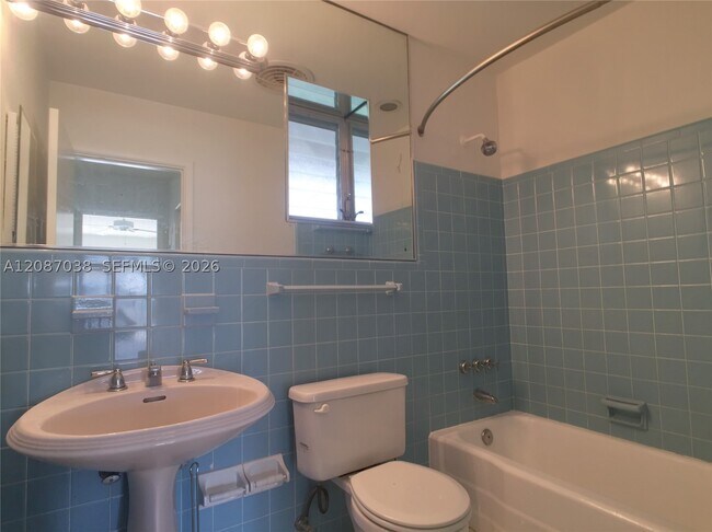 Building Photo - 1025 Langer Way