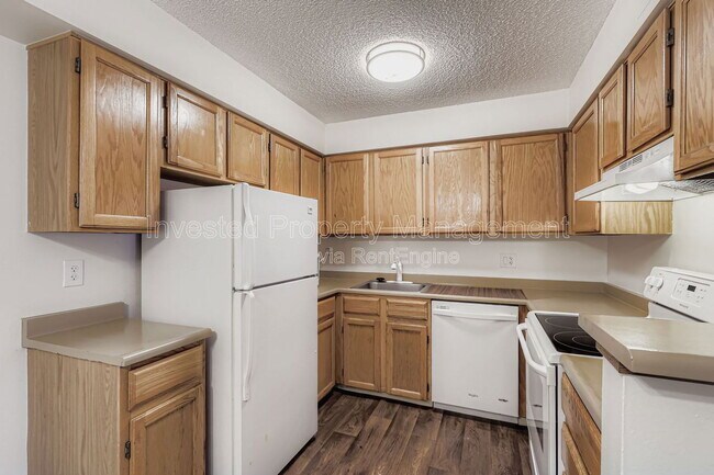 Building Photo - 11913 E Harvard Ave