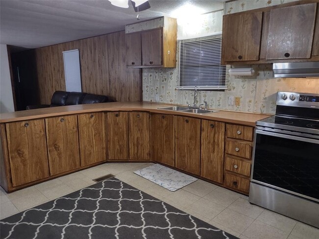 Building Photo - 17307 McIntosh Cir