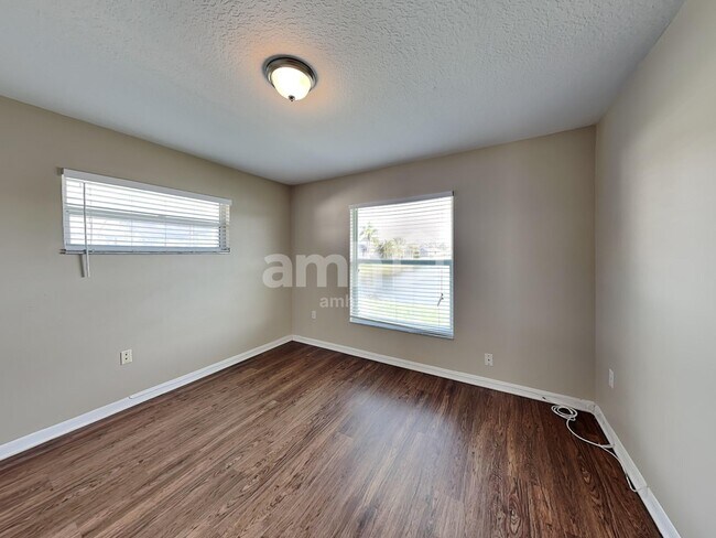 Building Photo - 6744 66th Ave E