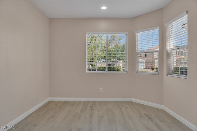 Building Photo - 3193 Castle Canyon Ave