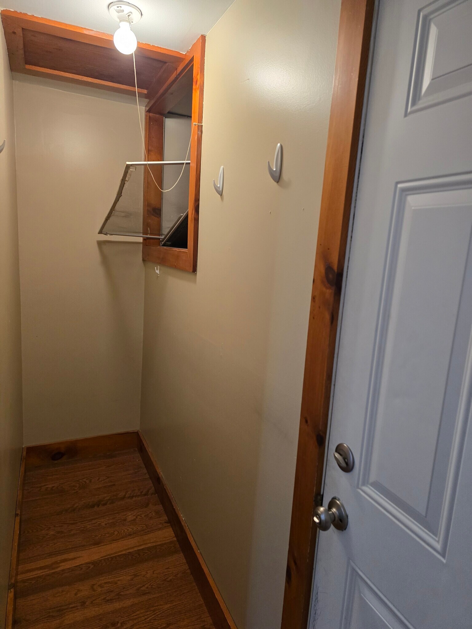 Entry - 19 Marshall Valley Rd