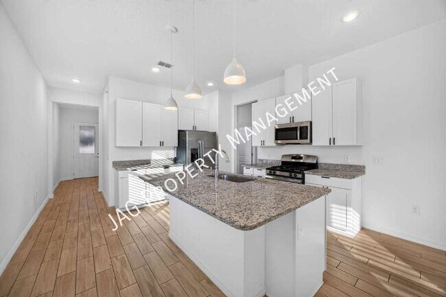 Building Photo - 2199 Emerald Springs Dr