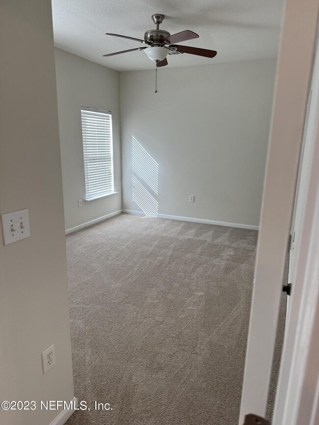 Building Photo - 6916 Ortega Woods Dr