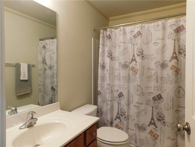 Building Photo - 940 Pierce Ivy Ct NE