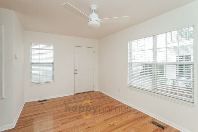 Building Photo - The Urban Retreat: Modern 3/1.5 Near Everything You Love