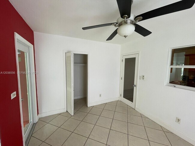 Building Photo - 1612 NE 110th Terrace