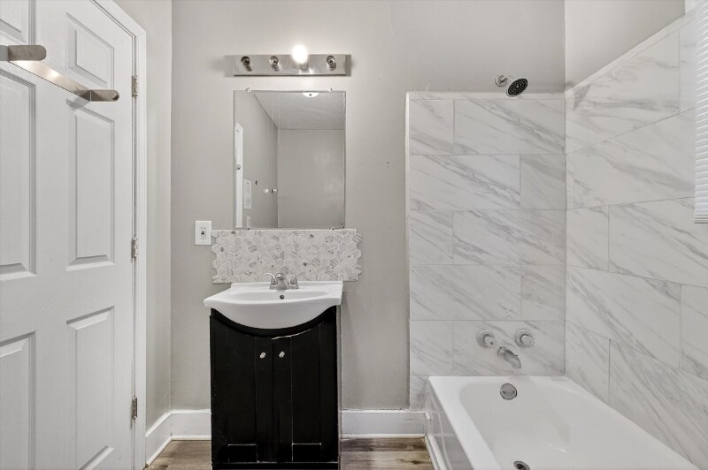 Building Photo - 2640 Guilford Ave