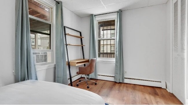 Building Photo - 823 Dorchester Ave