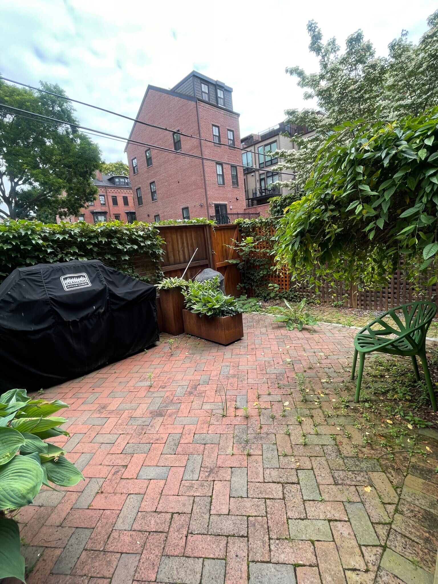 Building Photo - 570 Massachusetts Ave