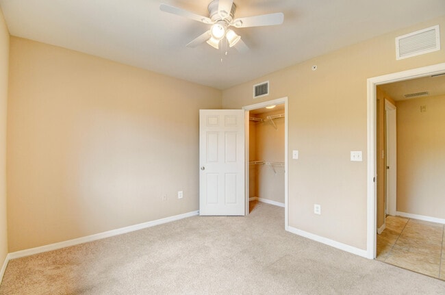 Building Photo - 6505 Emerald Dunes Dr