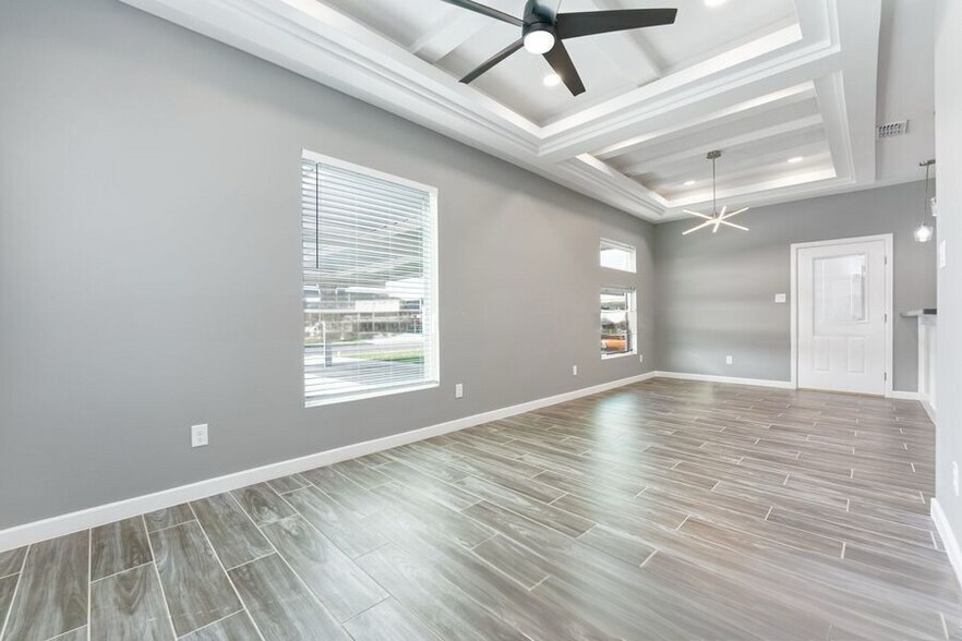 Building Photo - 200 Lauryn Dr