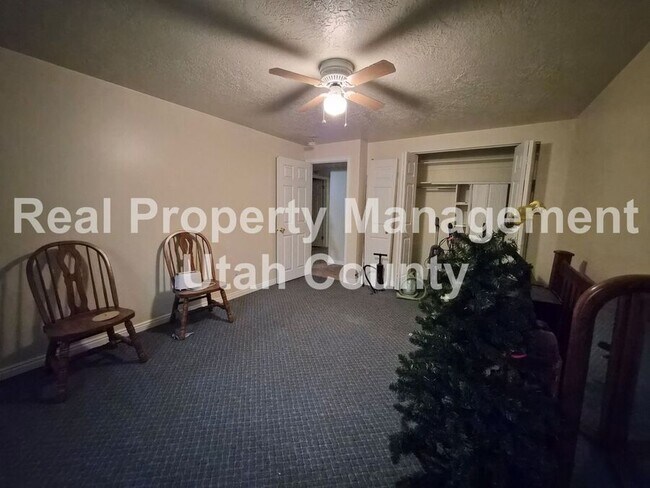 Building Photo - 22 W 400 N St