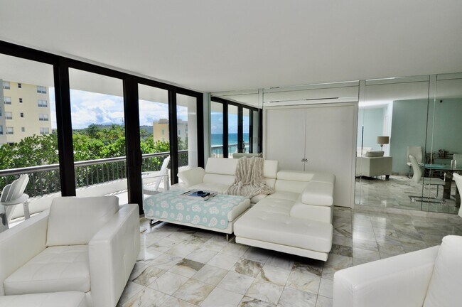 Building Photo - 2660 S Ocean Blvd
