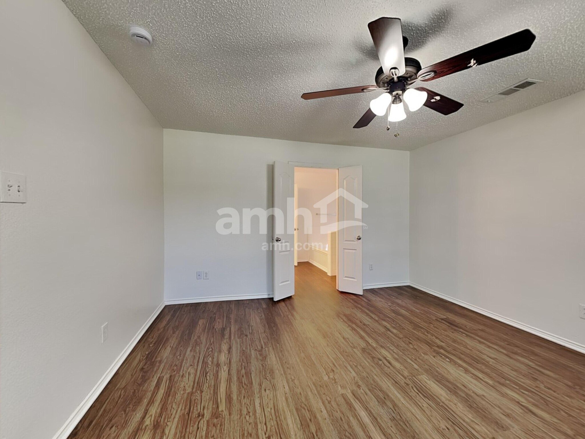 Building Photo - 607 Ashcrest Ct