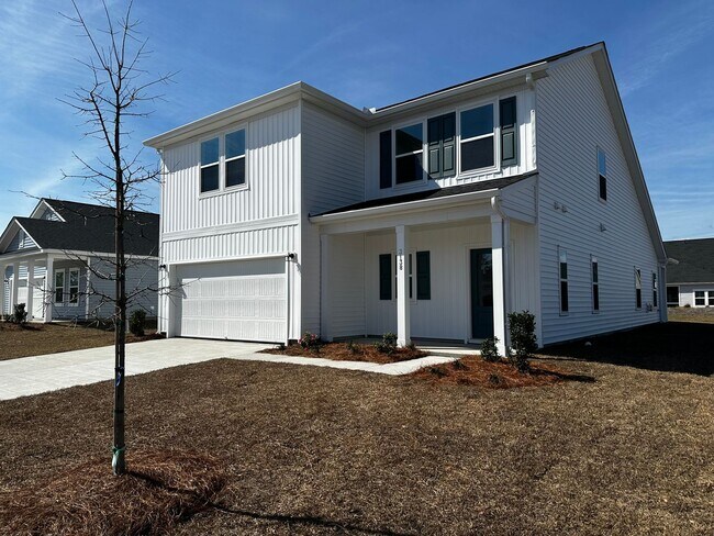 Building Photo - Custom Home in Bella Vita!