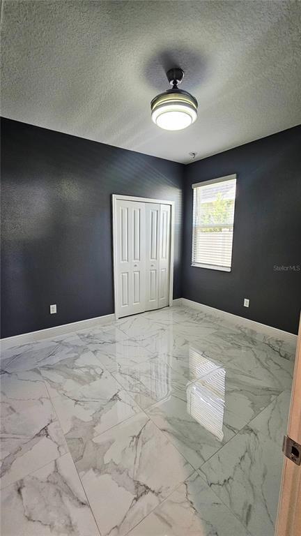Building Photo - 153 Taft Dr