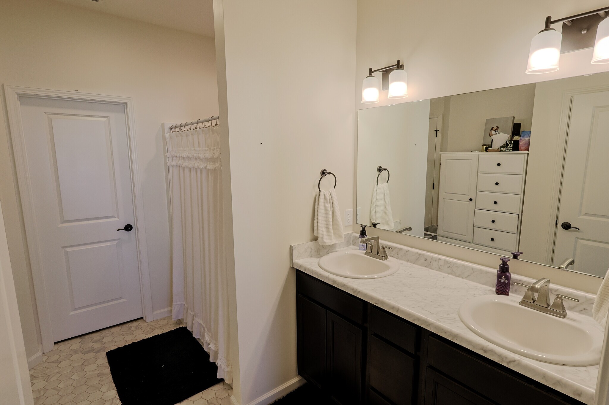 Building Photo - 1158 Thorny Ln