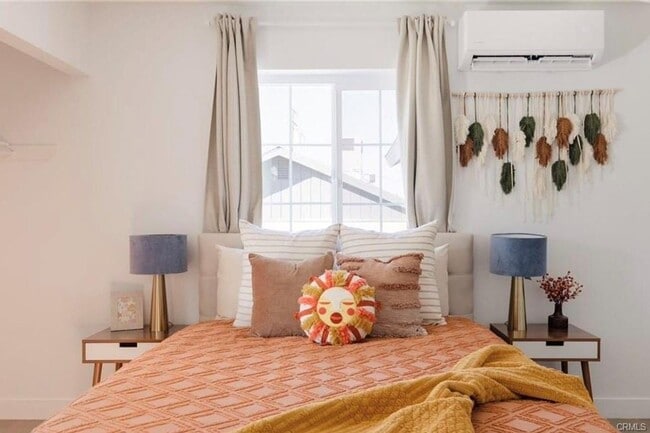 Building Photo - Home in Friendly Hills Neighborhood