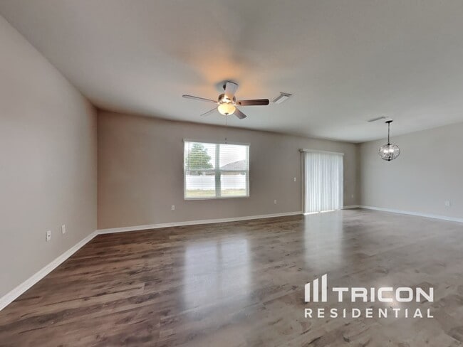 Building Photo - 10111 Mangrove Well Rd