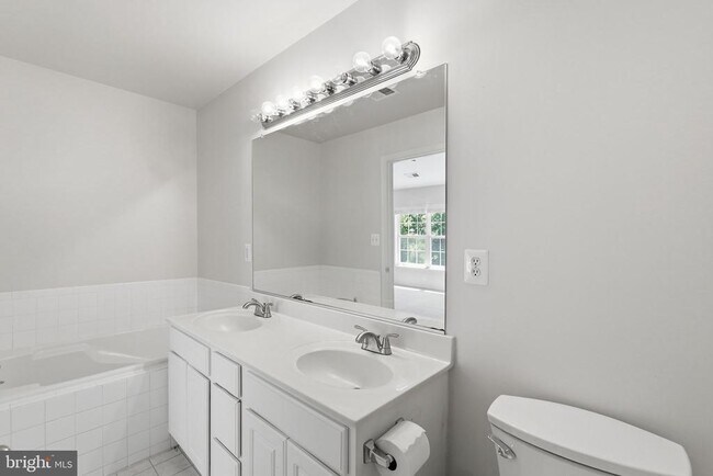 Building Photo - 8727 Chorley Way