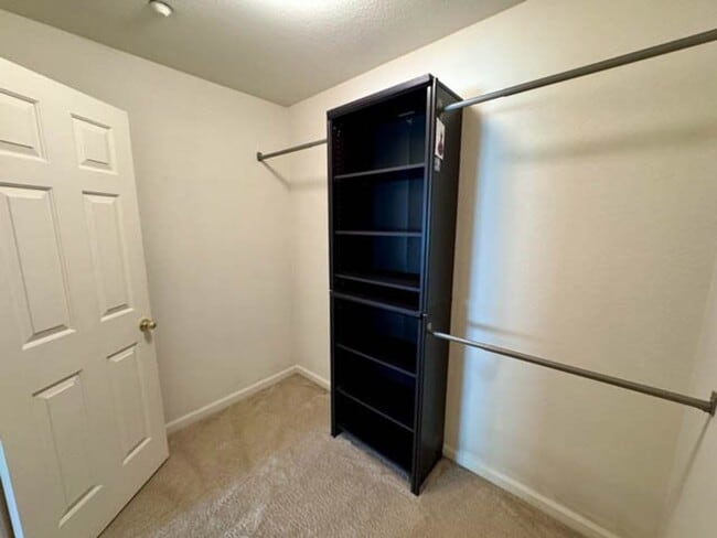 Building Photo - Move-in special! Move in by 12/25 and receive $300 off the first month’s rent! 2 bedroom Condo av...
