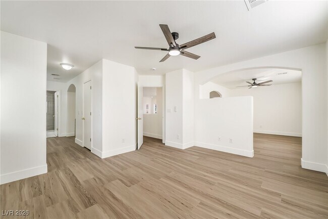 Building Photo - 10226 Wolf Pack Ln