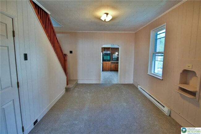 Building Photo - 68 W Center St