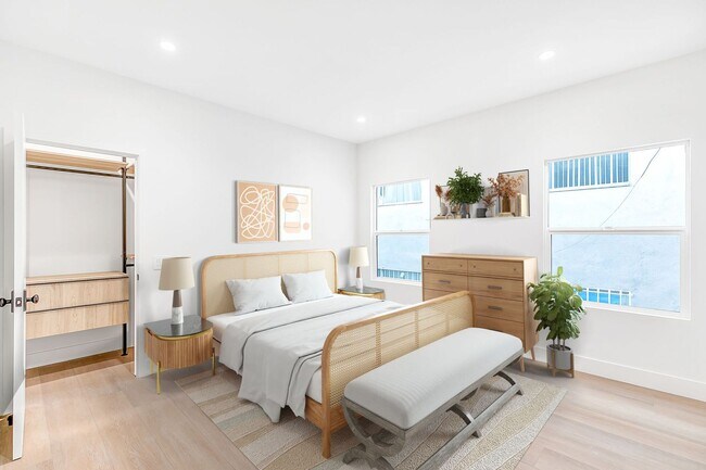Interior Photo - 1237 Orange Grove Ave