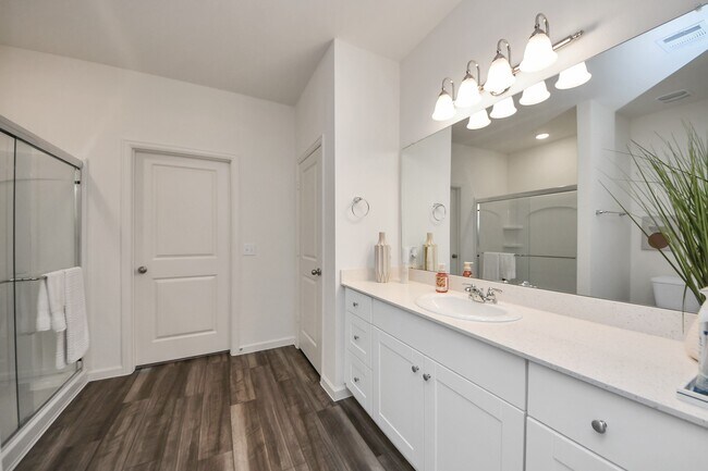 Building Photo - 1802 Corsica Crk Ln