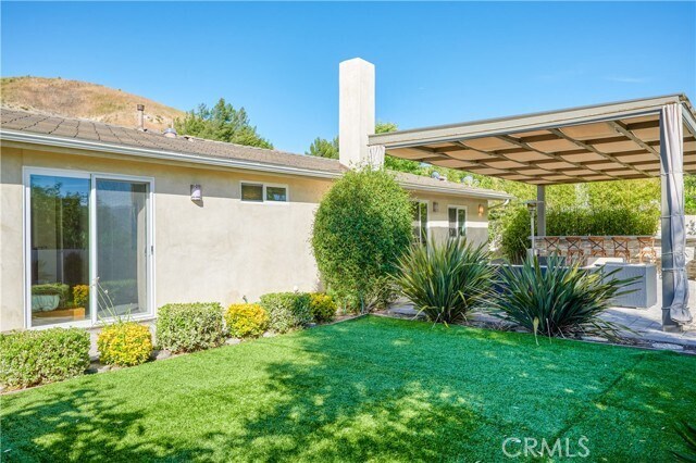 Building Photo - 6550 Smoke Tree Ave