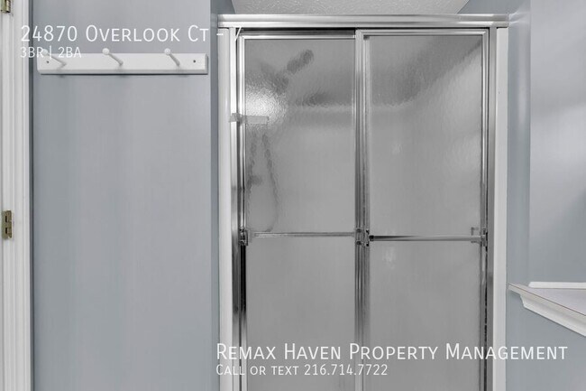 Building Photo - 24870 Overlook Ct