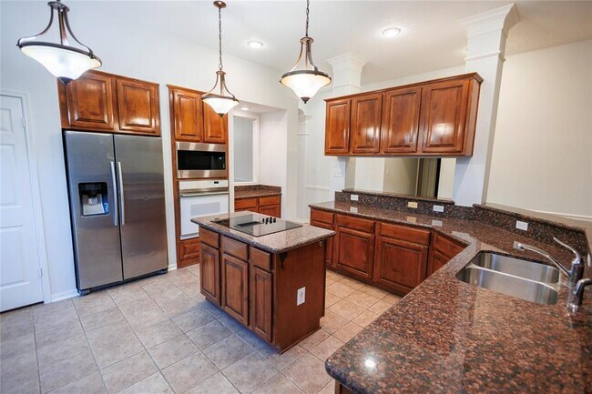Building Photo - 1131 Spinnaker Way