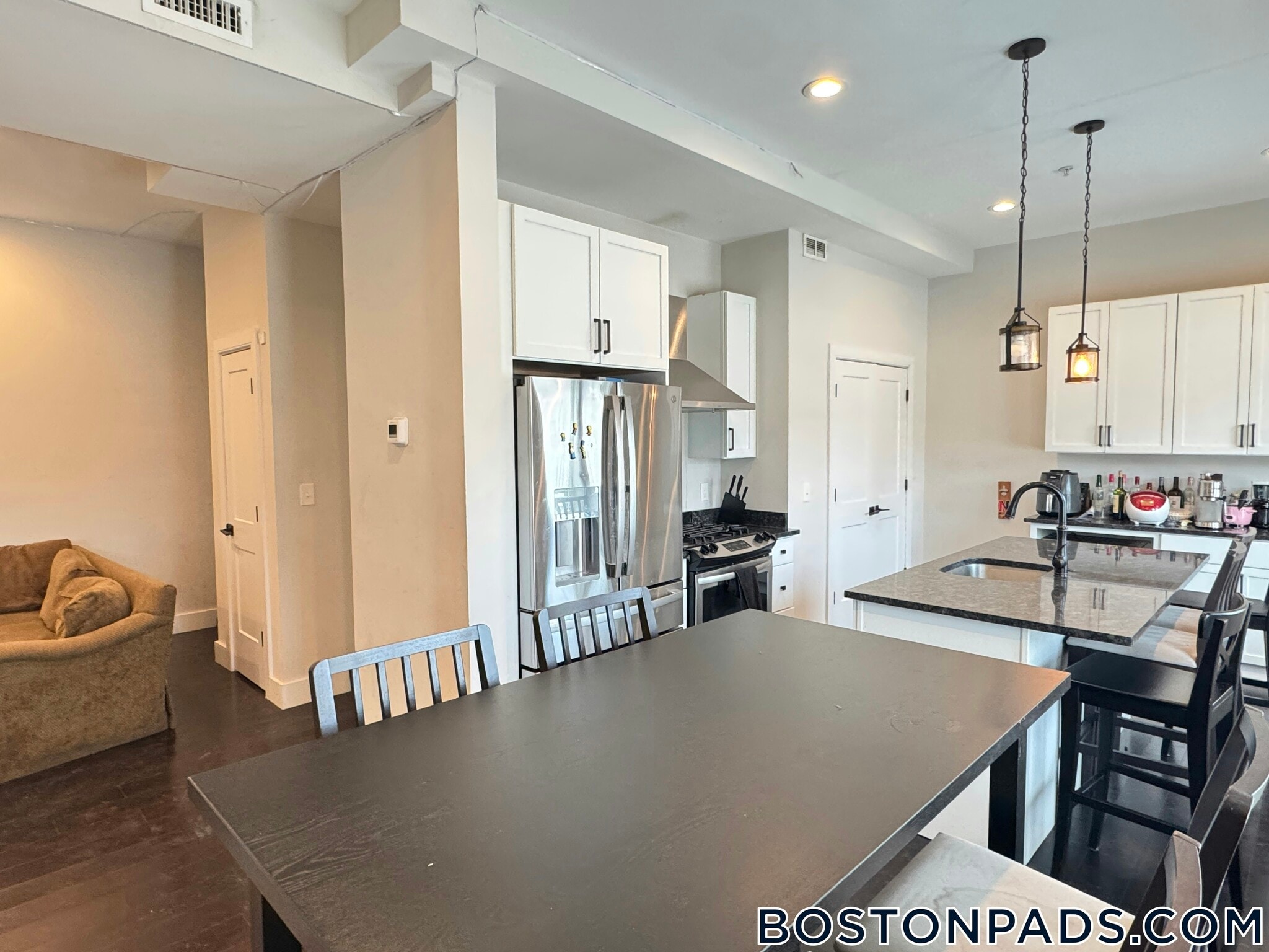 Building Photo - 1 Cedar St