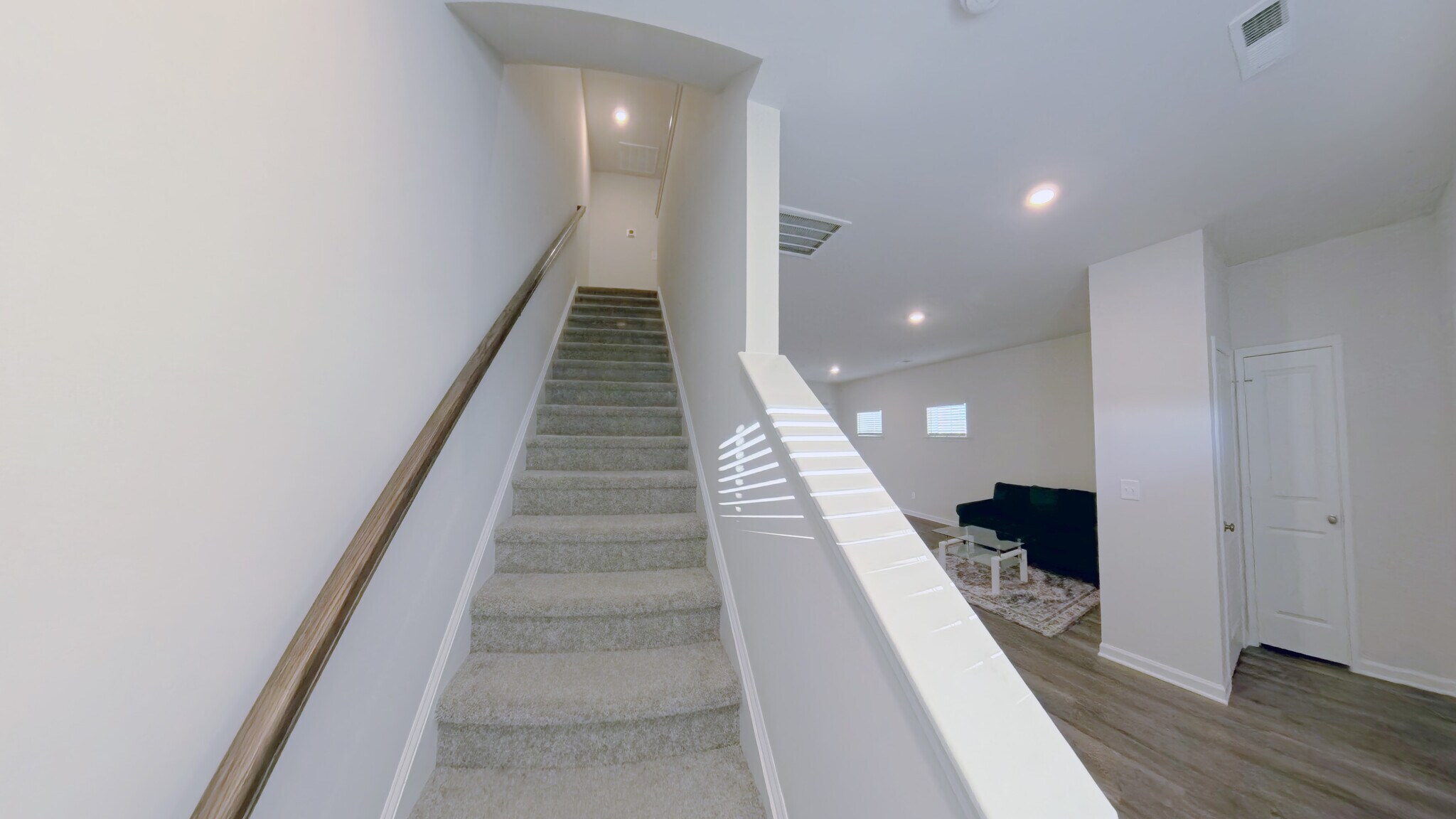 Building Photo - 916 Drake Grove Ln