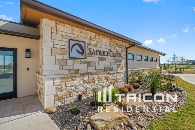 Building Photo - 5120 Saddle Clb Dr