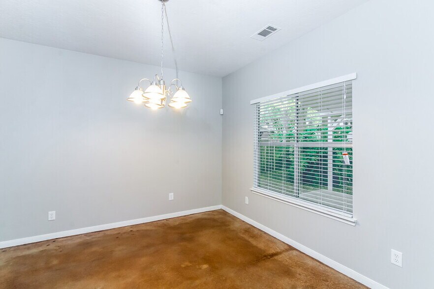 Building Photo - 18930 Forest Trace Dr