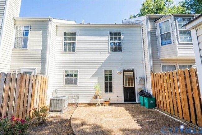 Building Photo - 1814 Timberly Waye