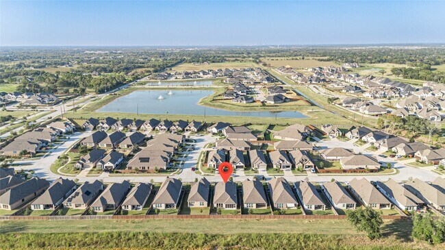 Building Photo - 5030 Morrison Dr