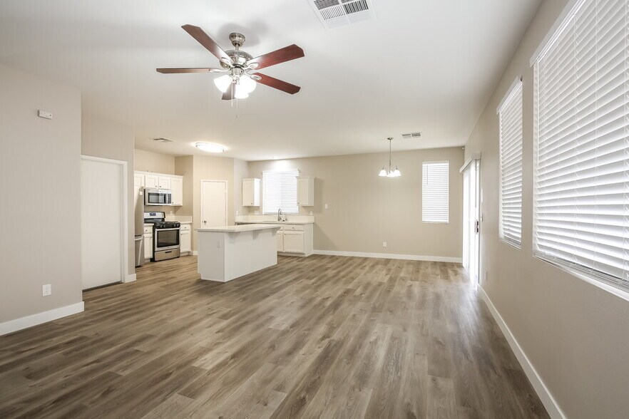 Building Photo - 3123 Sentimental Ct