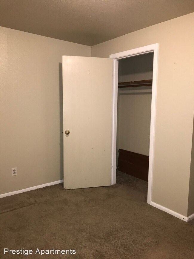 Building Photo - 7902 27th St W